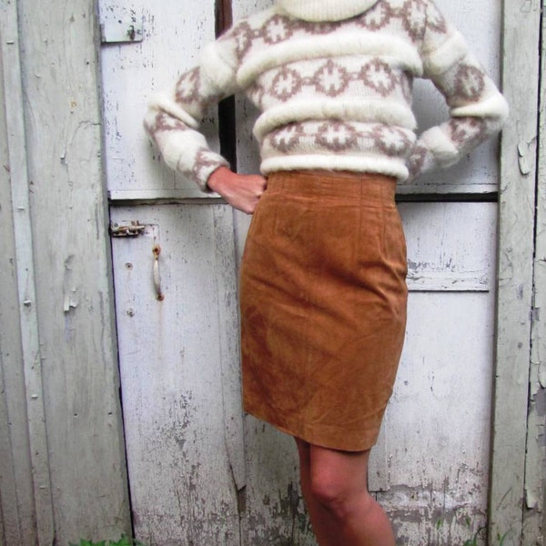 Lord and Taylor High Waist Caramel Super Soft Suede Skirt Small