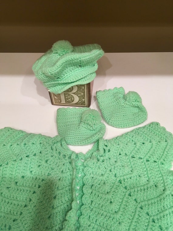 Vintage Crocheted Baby Outfit - image 2