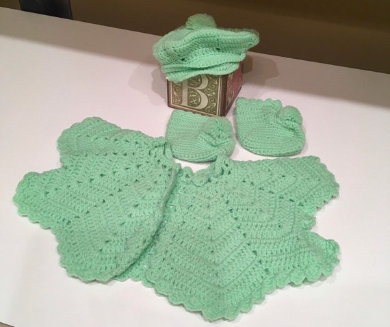 Vintage Crocheted Baby Outfit - image 1
