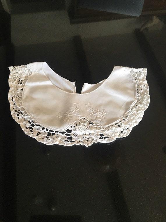 Vintage Lace & Crochet  Collar