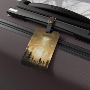 Alien Invasion Luggage Tag, Personalized Travel Tag, Science Fiction Luggage ID, Unique Gift for Travelers, UFO Enthusiast, Daily Essential