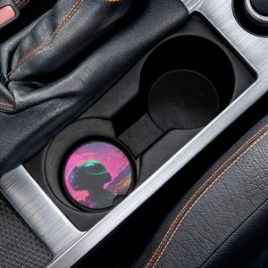Alien Encounters Auto Untersetzer | Einzigartiger Getränkehalter, Astronaut Decor, Geschenk für Weltraumliebhaber, Autozubehör, Geburtstagsgeschenk, Auto Must Have
