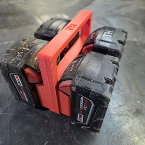 Milwaukee M18 Batteriehalter