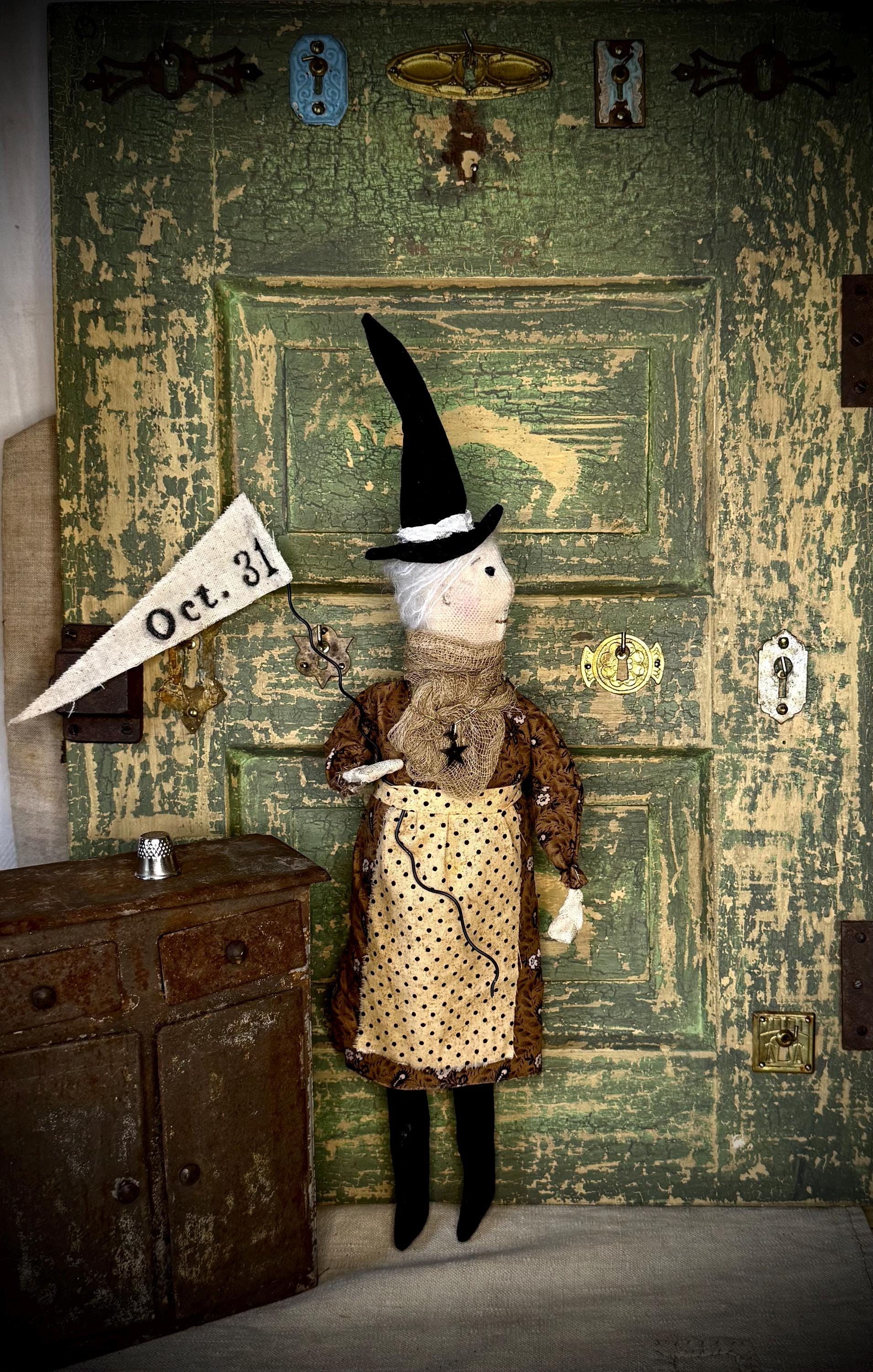 Walking Witch, Craft Doll, 17 inch, Halloween - by Christine LeFever