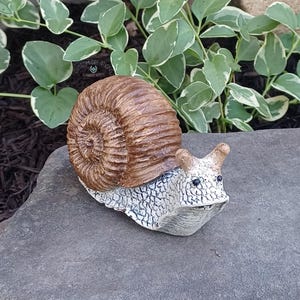 Concrete Snail Slug Garden Statue Sculpture Outdoor Decor Yard Art Shelf Sitter Planter Ornament Figurine 4.25 inches long Hand-painted