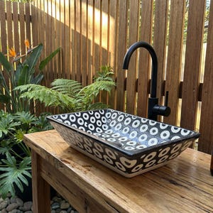 Lavabo à poser en céramique pour meuble-lavabo