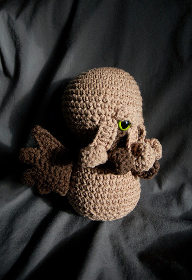 CROCHET PATTERN Cthulhu Crocheted Amigurumi image 3