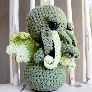 CROCHET PATTERN Cthulhu Crocheted Amigurumi image 2