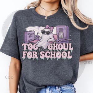 Muito ghoul para a escola png, fantasma de halloween png, arte escolar assustadora e fofa, fantasma gótico pastel, volta às aulas png, garota bruxa png, fantasma de armário