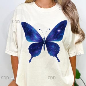 Galaxie Schmetterling png, kosmischer Schmetterling png, Sternenhimmel Schmetterling, lila blauer Schmetterling png, himmlische Insekt png, verträumter Schmetterling png