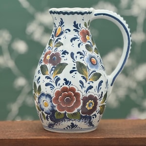 Delft Holland Pitcher #158 – Hand-Painted Multicolor Floral Jug – Dutch Ceramic Vase (1960s–1980s)