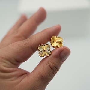 Guillioche earrings 925 silver 18k gold plated stud back