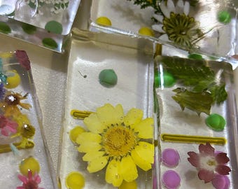 Floral Resin Jumbo Domino Set: 28-Piece Pressed Flower Double-Six Game