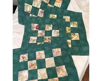 LARGE Handmade Placemats 17.5x15  Quilted Floral Patchwork Set of 5 Reversible