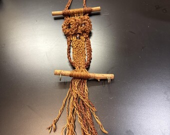 Vintage Owl Key Holder 1970's Boho Macrame Wall Hanging Decor Driftwood 21"