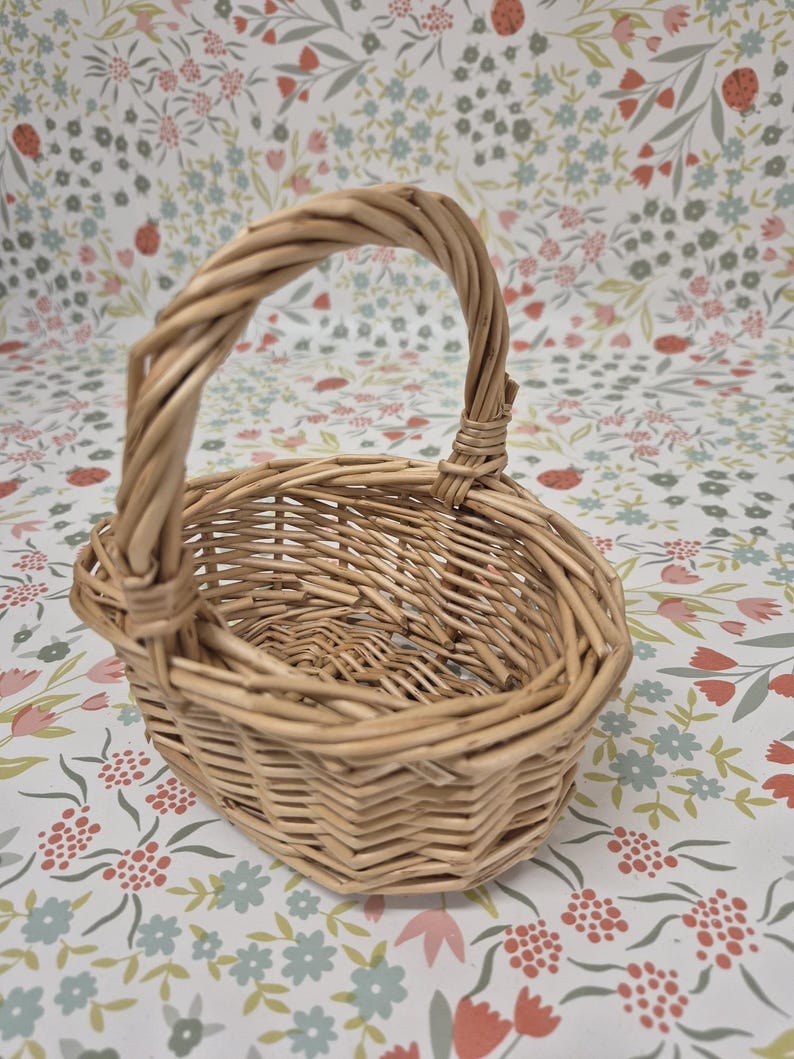 Mini and Small Child Wicker Baskets, Light Brown, Flower Girls, Weddings, Easter & Fancy Dress, Toddler Size image 9