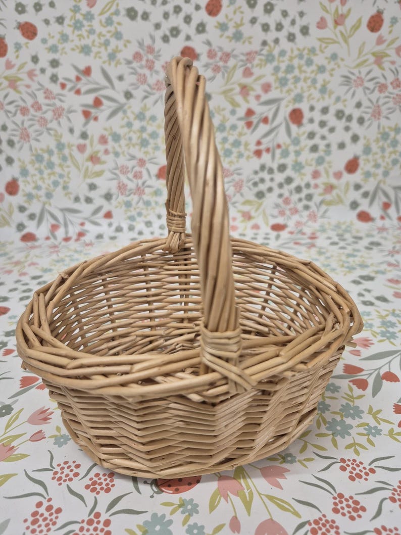 Mini and Small Child Wicker Baskets, Light Brown, Flower Girls, Weddings, Easter & Fancy Dress, Toddler Size image 11