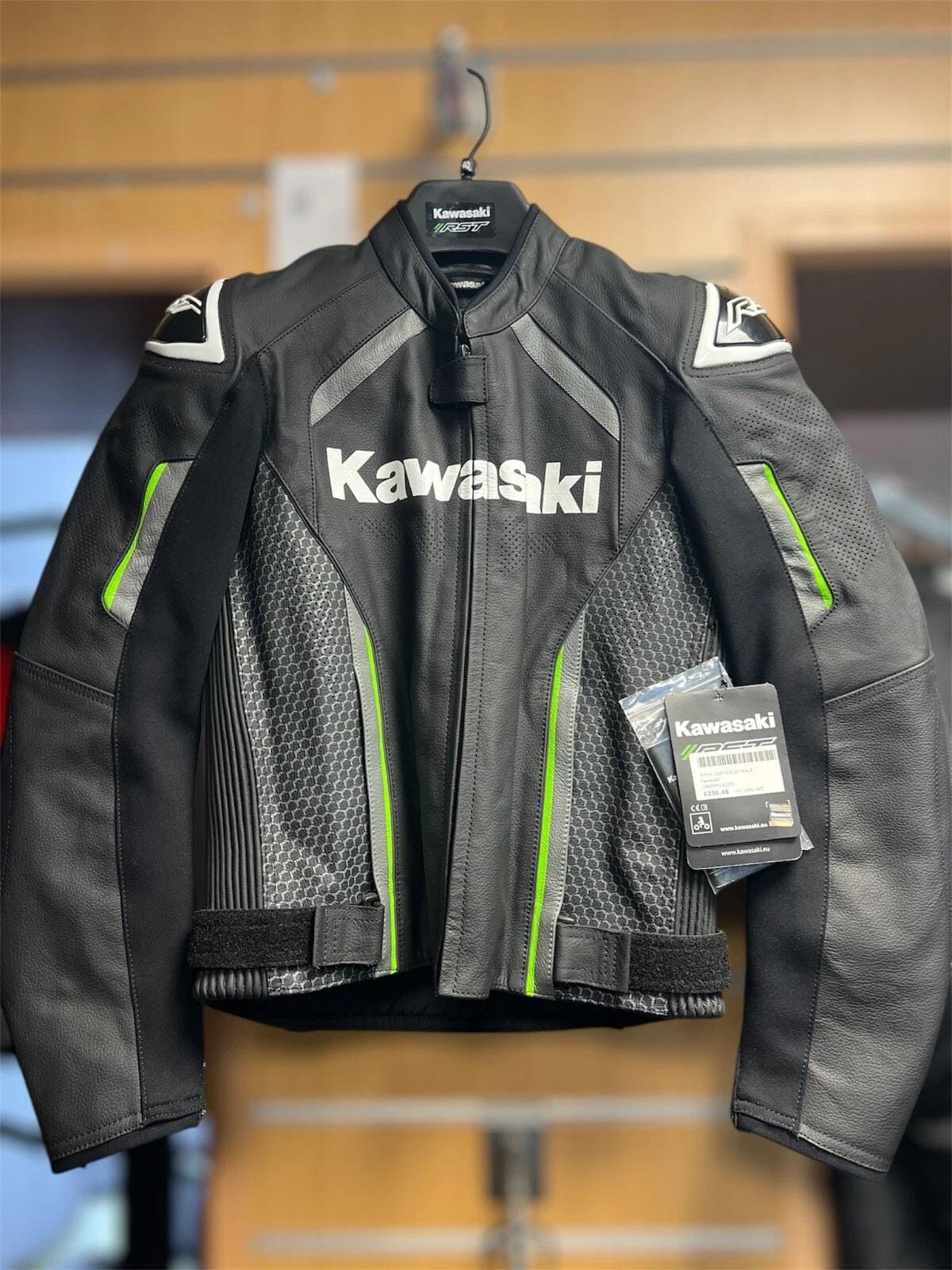 Giacca Da Moto In Pelle Kawasaki Rimini 2, Taglia XXL, Nero, Protezioni CE Livello 1, Fodera Termica Rimovibile