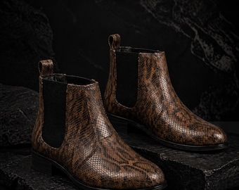 Botines Chelsea de cuero marrón con relieve de serpiente para hombre / Botines de vestir sin cordones hasta el tobillo