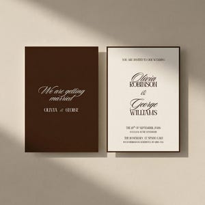 Op de afbeelding: Twee trouwuitnodigingen. E&eacute;n is donkerbruin met de tekst "We are getting married" en de namen Olivia & George in een sierlijk lettertype. De andere is gebroken wit met de namen Olivia Robinson & George Williams.