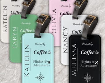 Etiqueta de equipaje personalizada para amantes del café / Vuelos y aventuras divertidas / Regalo de viaje personalizado / Variedad de colores