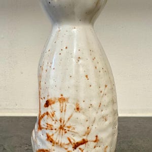 Vaso vintage in ceramica artistica Mino Ware Shino Glaze Studio, a forma di bottiglia di sakè.