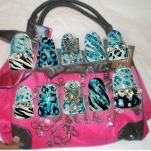 Trashycore Mcbling 3D Charm Blue Glitter Press On Gel Nails