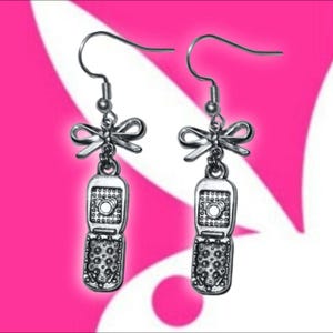 Flip Phone Y2K Mcbling Trashycore Bow Earrings