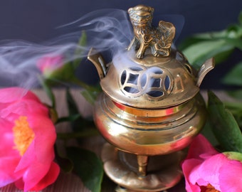 Vintage Japanese Incense Burner Cast Brass Meiji Cauldron Style with Food Dog Finial