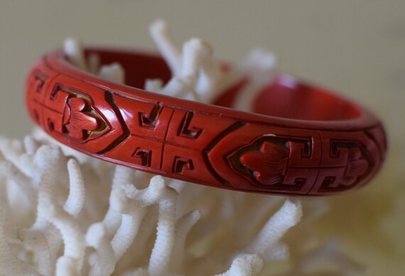 Vintage Bracelet Chinese Hand Carved Cinnabar Red… - image 2