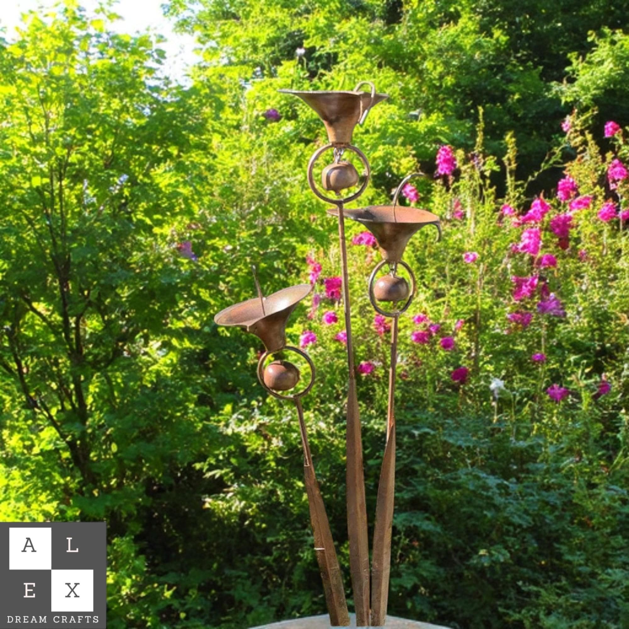 Metal Calla Lily Garden Stake with Bell, Bronze Outdoor Flower Yard Art, Rustic Iron Floral Decor Lawn, Patio, Pathway, Unique Garden Gift