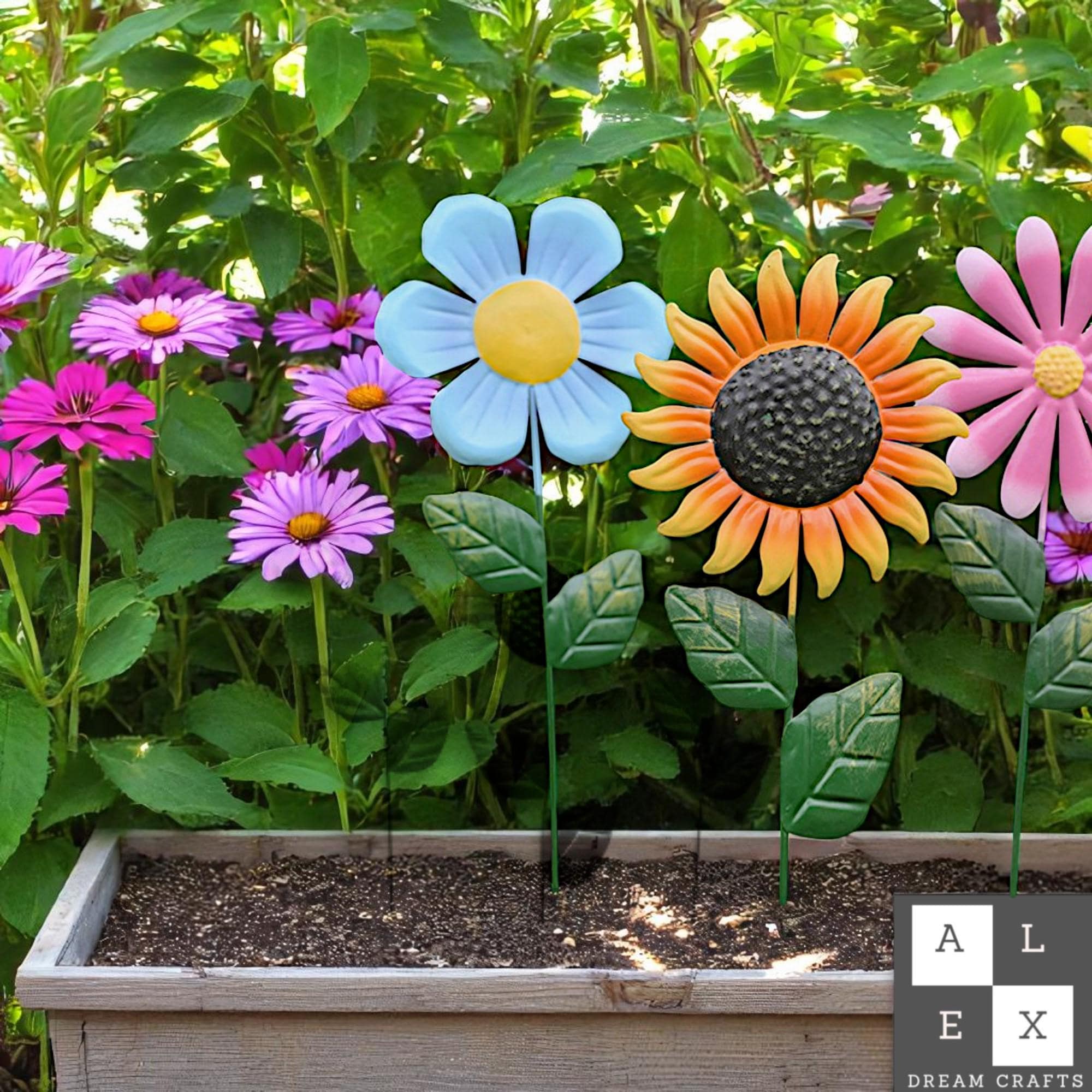Metal Garden Flower Stakes Set – Sunflower, Pink, Blue, Daisy Yard Decor, Colorful Outdoor Pot solid Art, Weatherproof Garden Gift yard cute