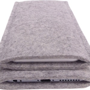 iPhone Pro 14 case cover sizes Pro 14 Max iPhone 14 / 14 Plus 13/12 mini iPhone SE 100% natural wool felt undyed grey charcoal image 4