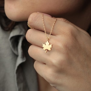 Leaf Necklace, Nature-Inspired Pendant, Gold or Silver Boho Jewelry, Minimalist Botanical Charm Necklace, Birthday Present for Her