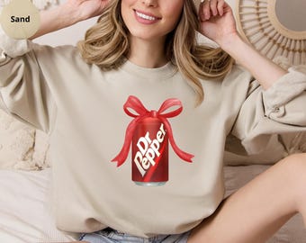 Bluza z kapturem Dr Pepper Red Bow Comfort Colors, koszulka unisex Dr Pepper, zabawny prezent dla miłośnika Dr Pepper, modny sweter Coguette Dr Pepper z kapturem