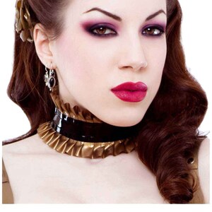 Risque Choker Latex Collar