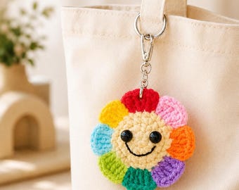 Schema PDF per uncinetto Girasole Arcobaleno, Applicazione Floreale Carina, Schema Spilla Amigurumi, Portachiavi Girasole, Girasole Sorridente | Portachiavi all'uncinetto