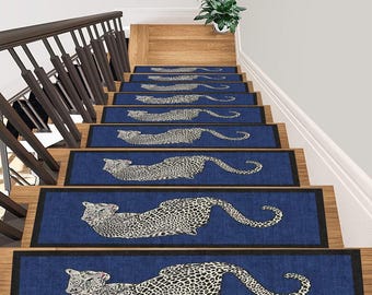 Traptapijt met luipaardprint, traptrede, moderne traptrede, rustiek trapkleed, stijlvolle trapmat, wasbaar trapkleed, antislip opstapmat,