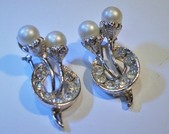 Pair of Silver Dress Clips Pearl Dandelion Flowers & Rhinestones Unique Jewelry Gift Ideas for Her In A Lovely Clip Set Unique Clothing Clip