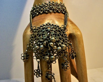 Traditional Indian Bell Charms Hand Bracelet Adornment Dancer Jewelry Gifts for Her