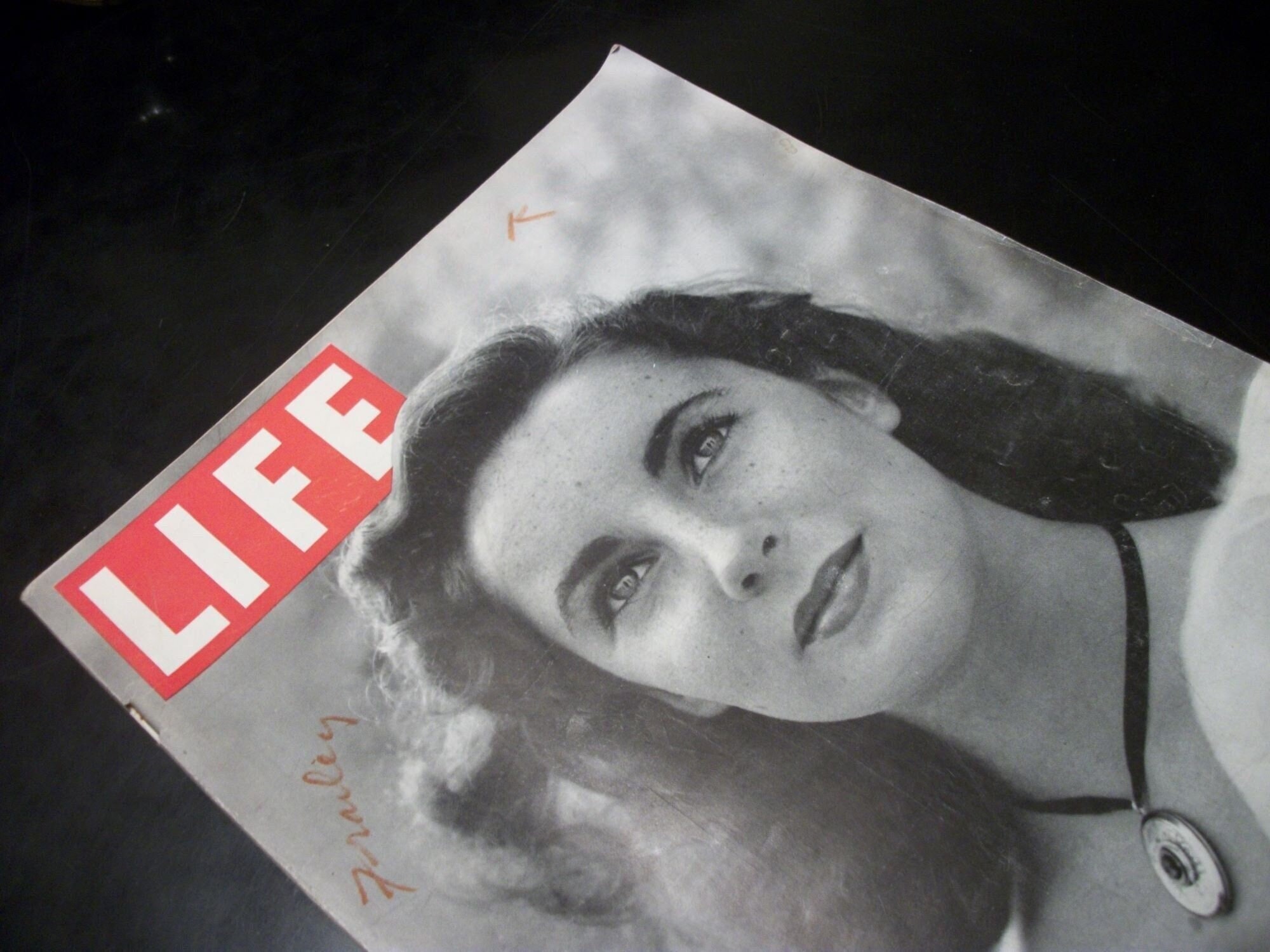 LIFE Magazine Elizabeth Taylor July 14, 1947 Actress Movie Star Unique  Memorabilia Gifts of an Icon Gift Idea Mothers Fathers Day Mom Dad - Etsy, image size:2000x1500
