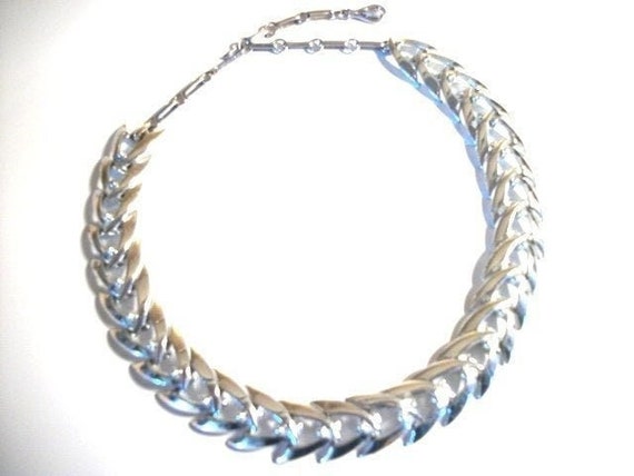 CORO Silver Link Collar Style Necklace Gift Ideas… - image 2