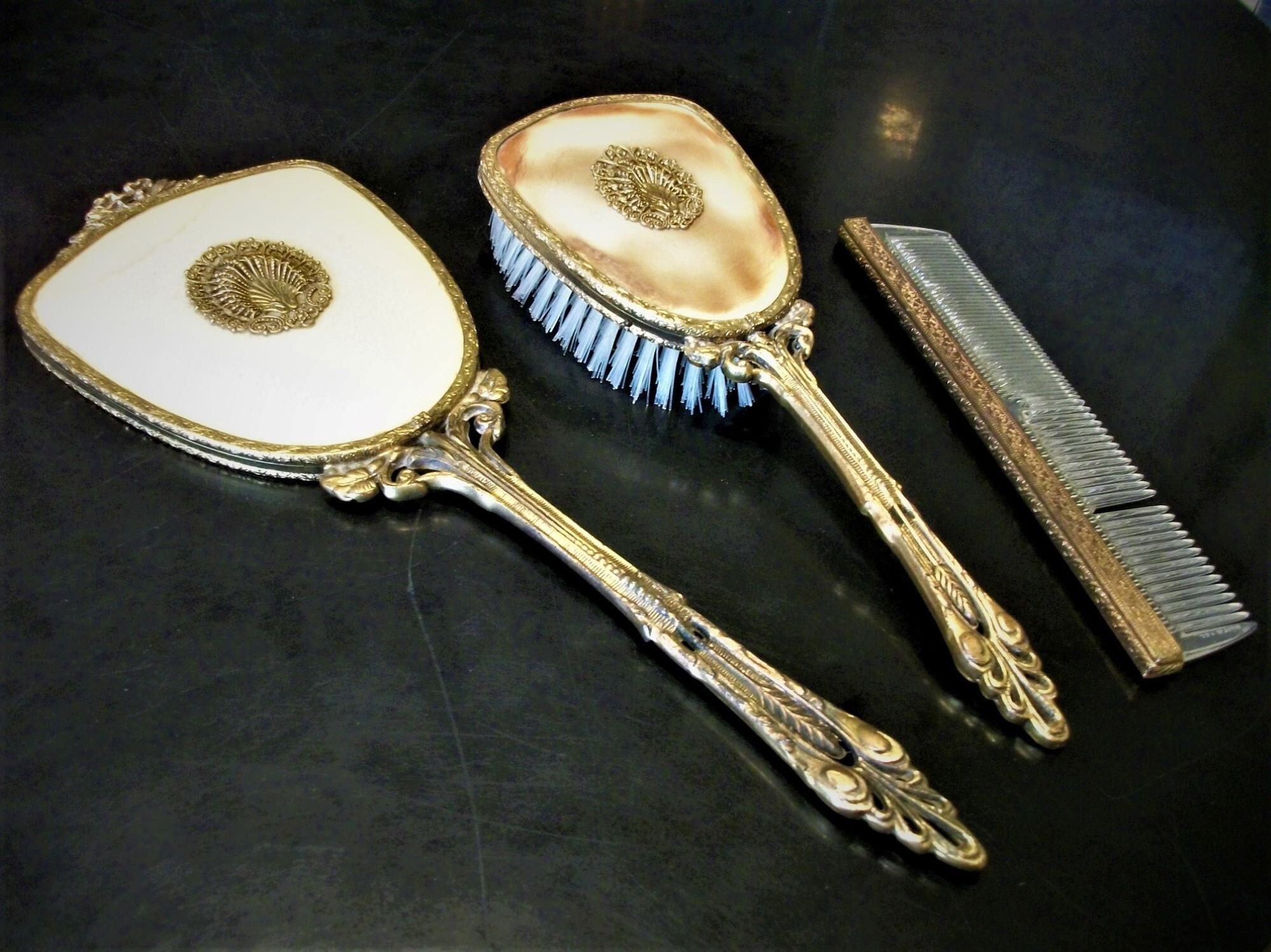 Vintage hair brush discount