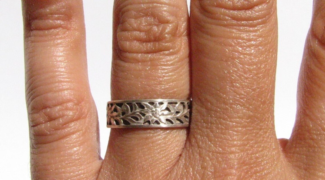 Silver Floral Ring - Stacking Ring - Flowers Filigree Ring - Wedding ...
