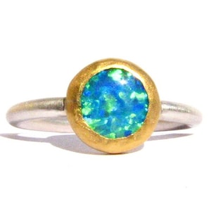 Opal Ring - Massiver 24k Gelbgold & Silber Ring - Stapelbarer Ring - Blauer Opal Ring - Opal 24k Goldring - Verlobungsring - MADE TO ORDER