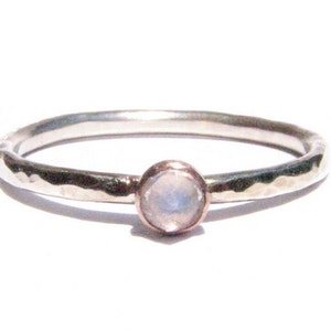 Facettierter Regenbogen Mondstein Ring - Rose Gold & Silber Ring - Facettierter Regenbogen Mondstein Ring - Edelstein Ring - Stapelring - Rose Gold Ring - MADE TO ORDER.