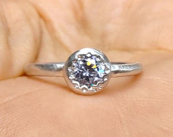 Sterling Silber und funkelnder Zirkon handgemachter Handwerker Solitär Ring - SOFORT LIEFERBAR - Größe 7.75/ 8/ 8.25/ 8.5