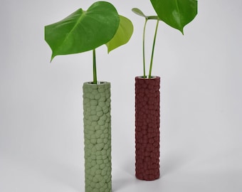 Narrow decorative vase 22 cm · modern table vase with bubble effect for Scandinavian living room decor