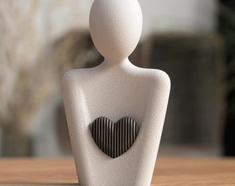 Heart figurine, 13.3 cm in size · Minimalist decor · Living room · Gift for Valentine's Day & Mother's Day
