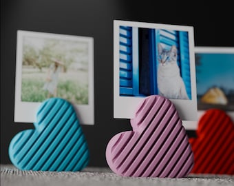 Instax Mini Heart Photo Holder, Polaroid Picture Holder as Table Decoration, 3D Printed in Your Desired Color for Desk, Shelf and Nightstand